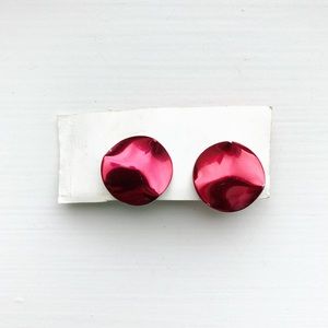 Vintage red curved disc stud earrings
